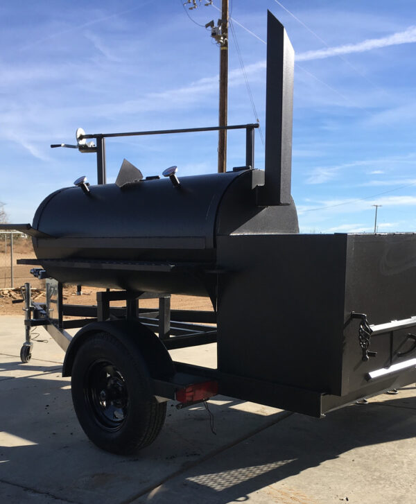 Black Stallion 900 – Reverse Flow Trailer Smoker