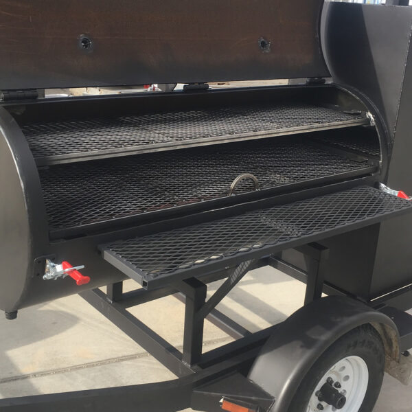 Outlaw 1100 – Offset + Vertical Cabinet Trailer Smoker - Image 4