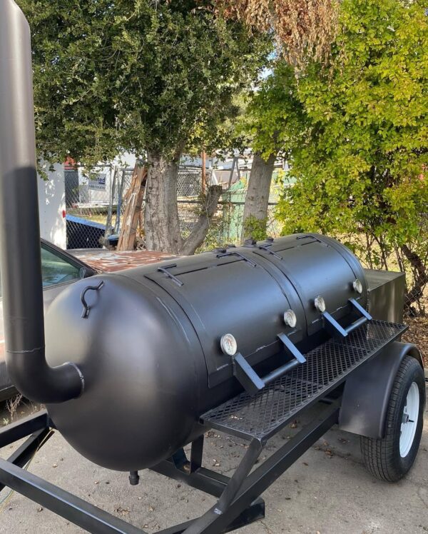 Iron Beast 250 Trailer Offset Smoker - Image 4