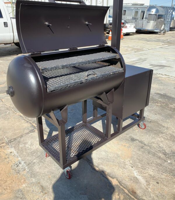 Backyard Pitmaster 600 – Offset Smoker - Image 2